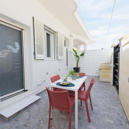 Salentin Home - Sunrelax ซานเปียโตร อิน เบวานญา ภายนอก รูปภาพ